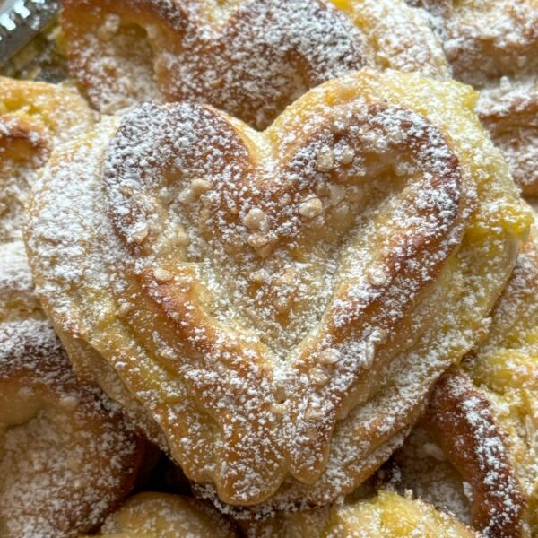 Pärmitaigna lisakoolitus: Kohupiimakorbid ja sidruni-kookose südamed