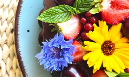 Domino toorjuustutort kirssidega